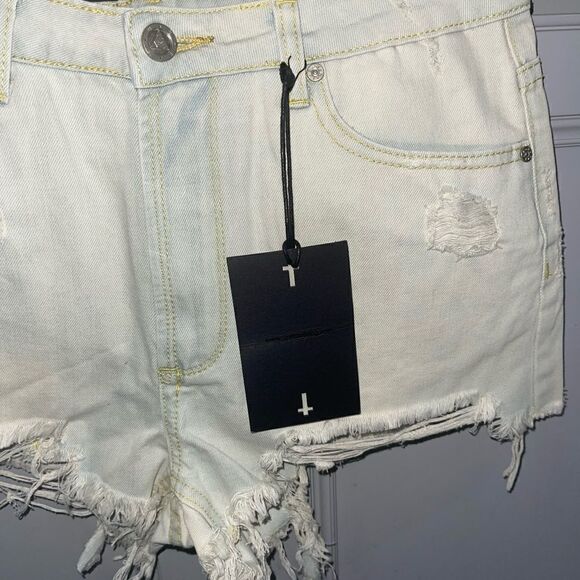 UNIF Distressed light wash cut off denim shorts size 27 - Picture 2 of 5